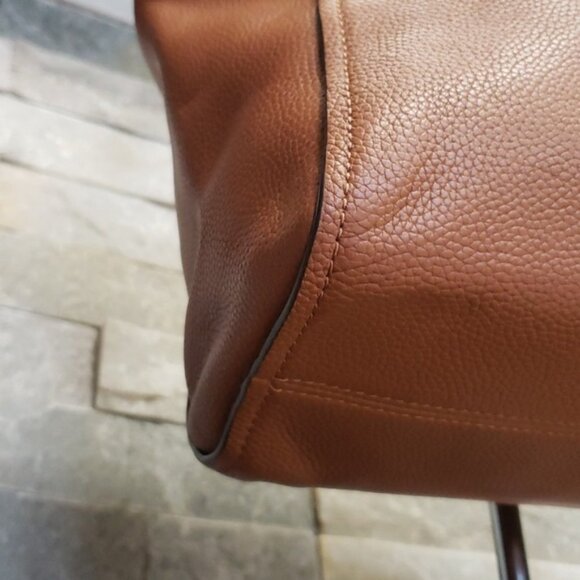 NWOT Tory Burch Everly Hobo - Picture 7 of 9